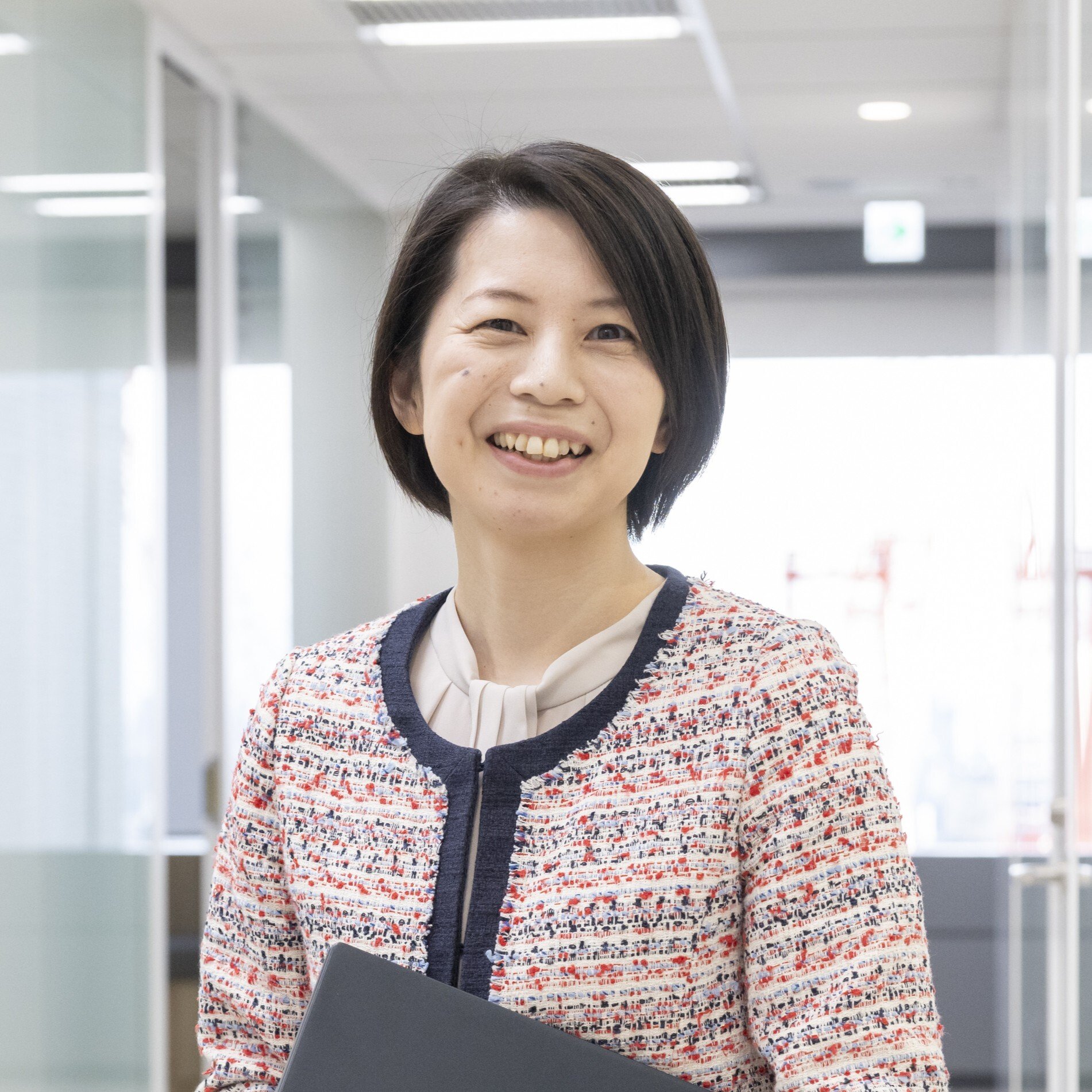 及川さん正方形-1